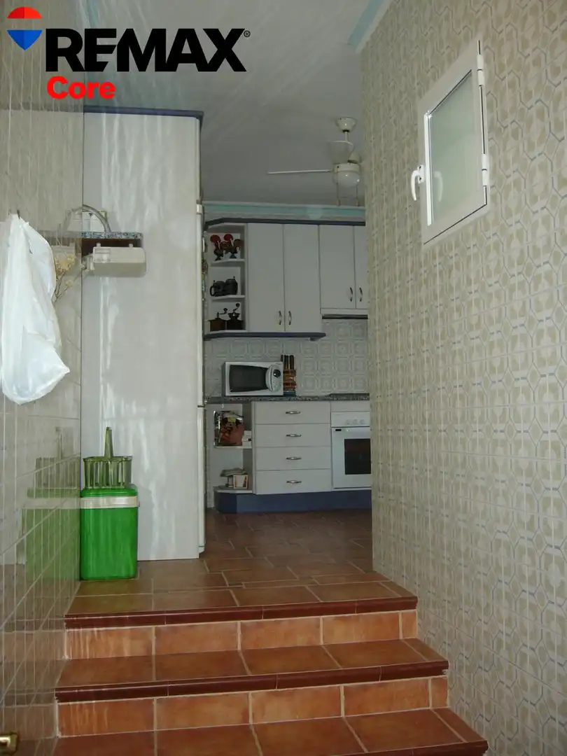 Cuina de Casa o xalet en venda en Orellana la Vieja amb Aire condicionat, Terrassa i Balcó