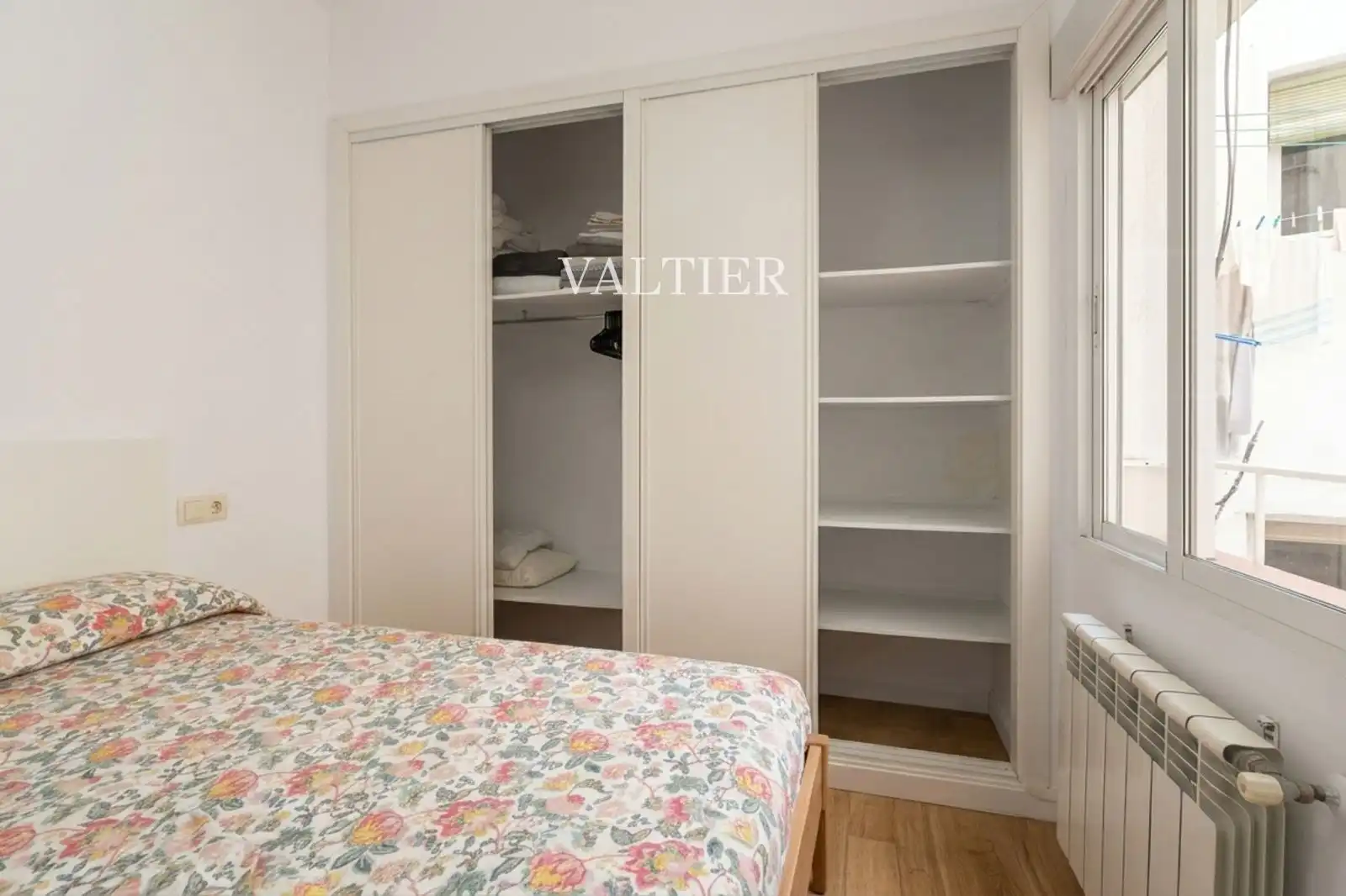 Bedroom of Flat for rent in Madrid  with Air Conditioner, Terrace and Furnished