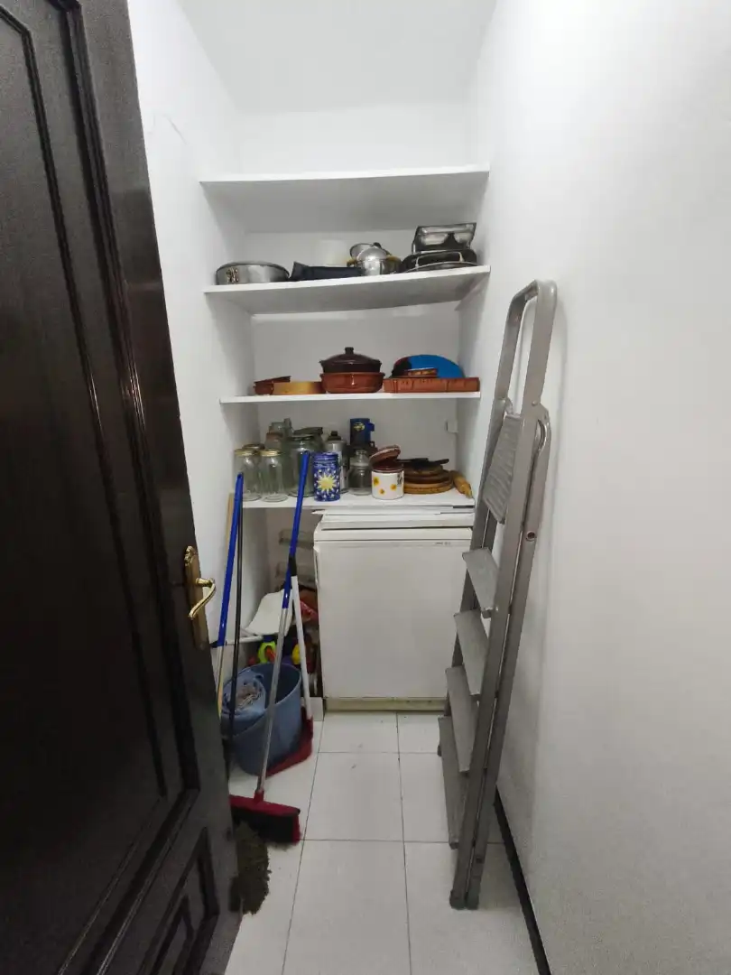 Küche von Wohnung zum Verkauf in Ourense Capital  mit Heizung, Parkett und Ofen
