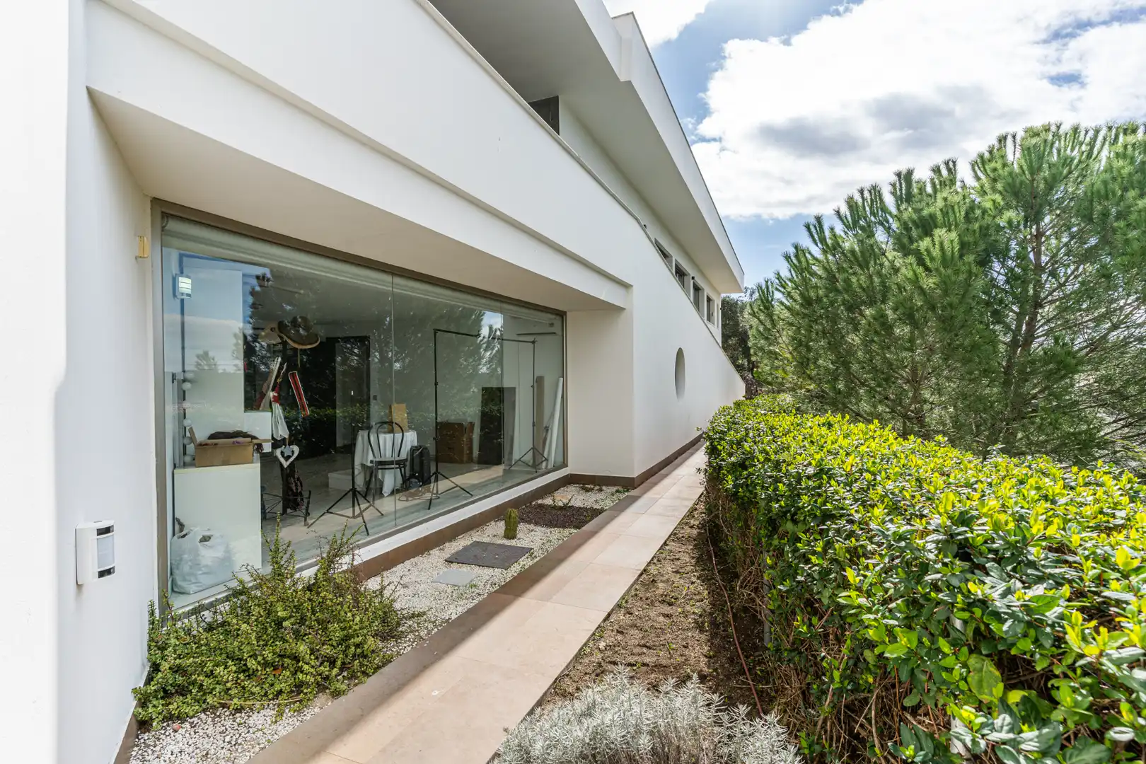 Vista exterior de Casa o xalet en venda en Las Rozas de Madrid amb Aire condicionat, Calefacció i Jardí privat