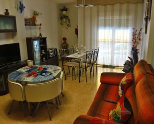 Sala d'estar de Pis en venda en Villanueva de la Vera amb Terrassa