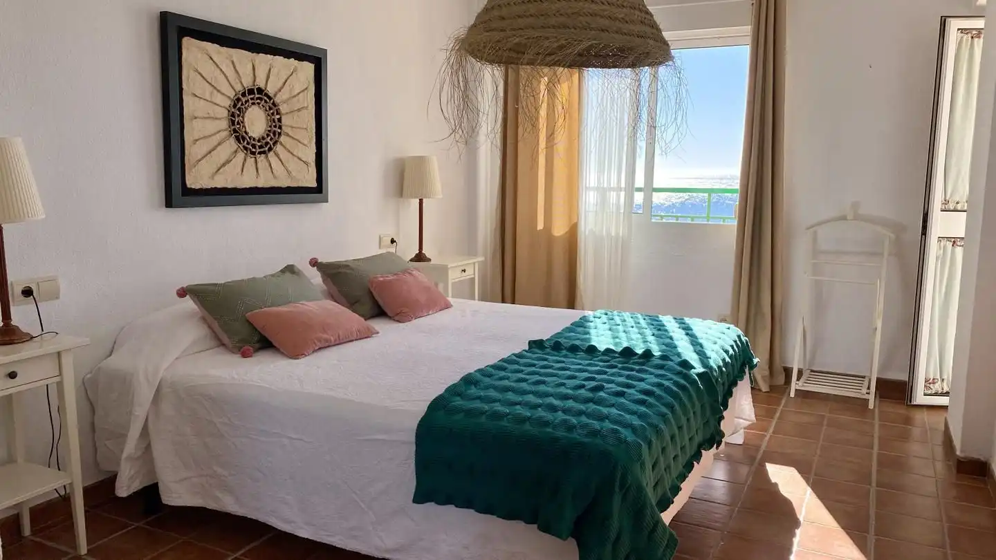 Flat for rent in Paseo Marítimo Rey de España, Las Gaviotas - Carvajal