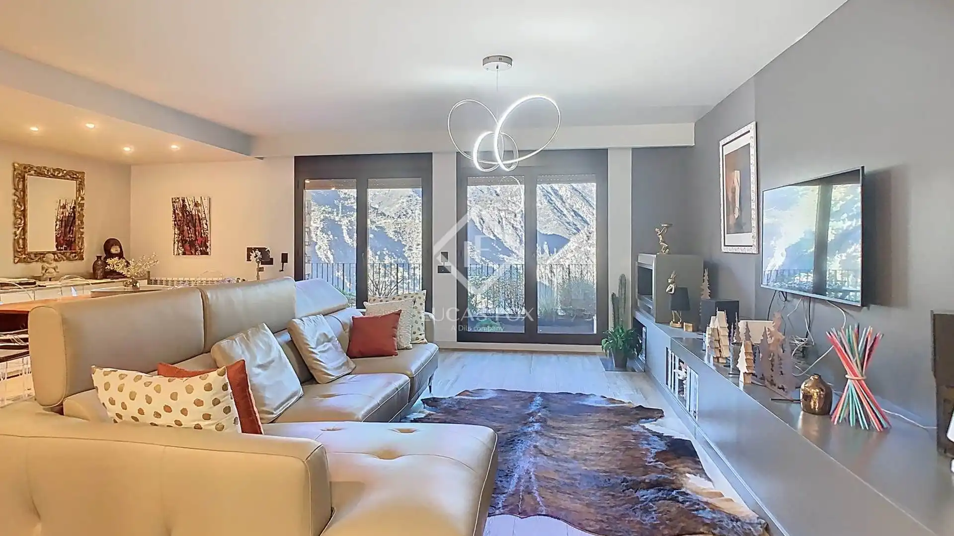 Living room of Houses for sale in  Madrid Capital  with Heating, Private garden and Terrace