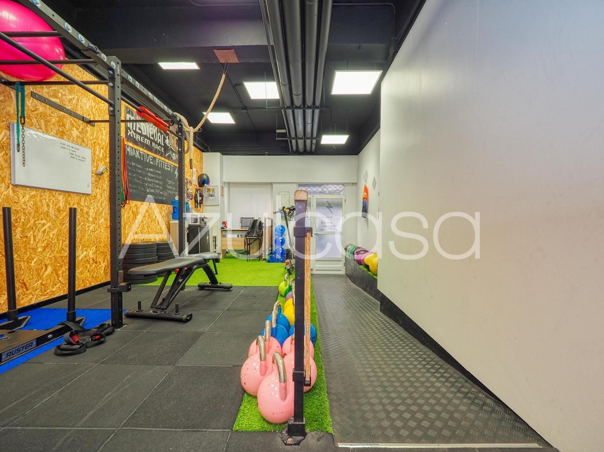 Premises for sale in Alicante / Alacant  with Air Conditioner