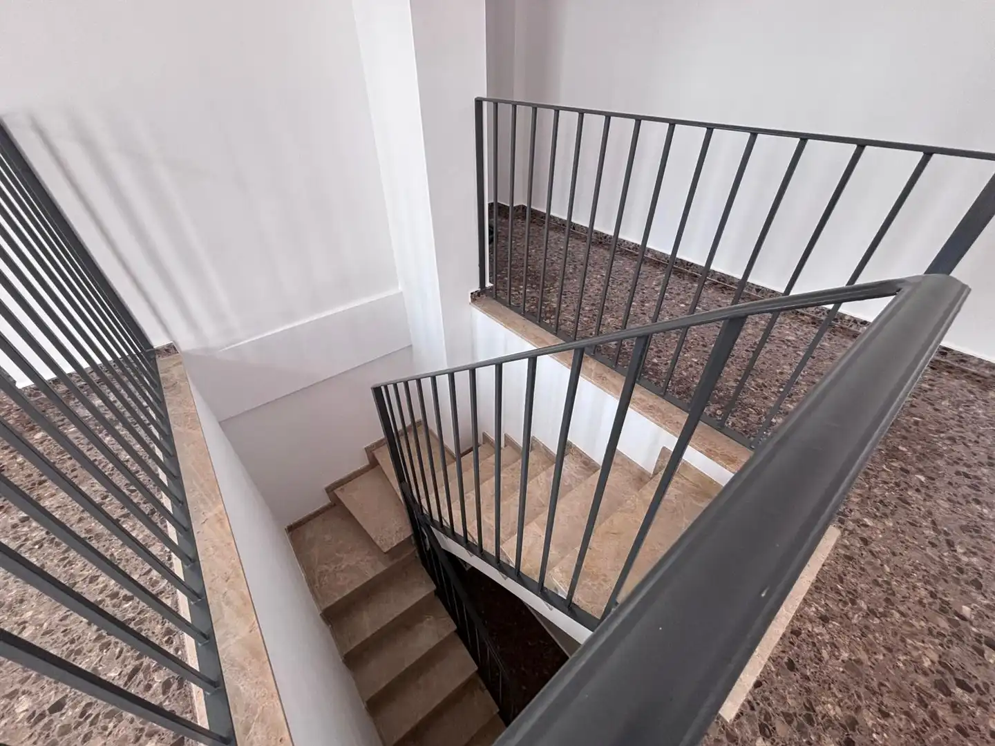 Attic for sale in Casinos  with Terrace, Storage room and Oven
