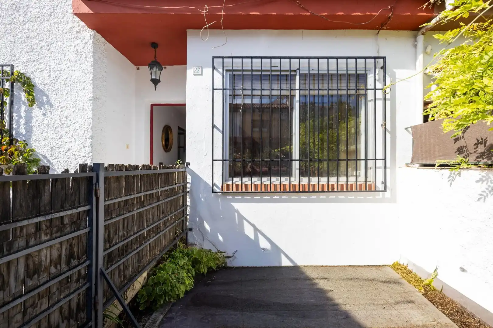 Vista exterior de Casa adosada en venta en Ogíjares con Aire acondicionado, Calefacción y Jardín privado
