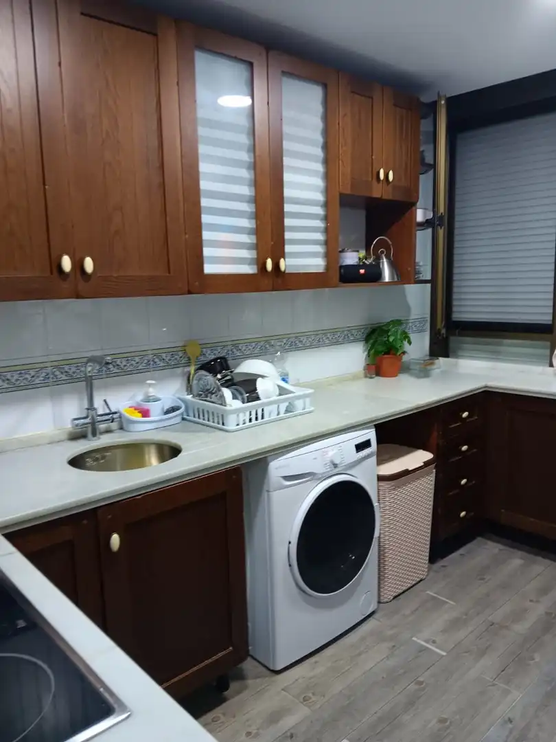 Cocina de Piso en venta en Sevilla con Piscina