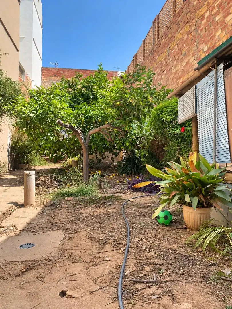 Maison avec jardin à vendre à Calle Calle Miguel Hernández