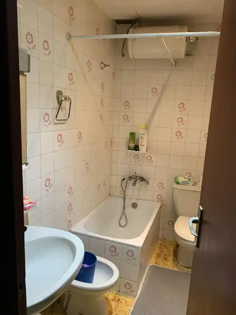 Bany de Apartament en venda en Santa Bàrbara amb Traster, Moblat i Balcó