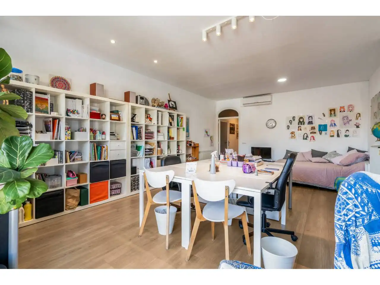 Houses for sale in Calle Ample, Sant Pere Nord