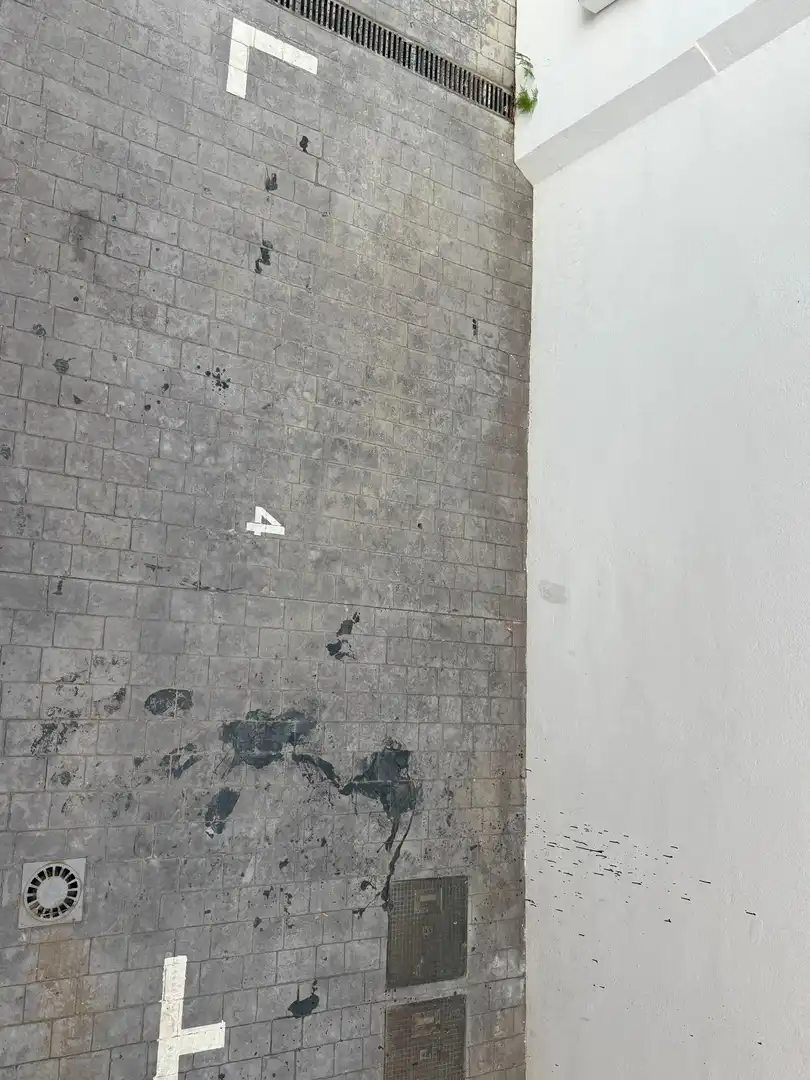 Aparcament de Apartament de lloguer en Málaga amb Aire condicionat, Terrassa i Moblat