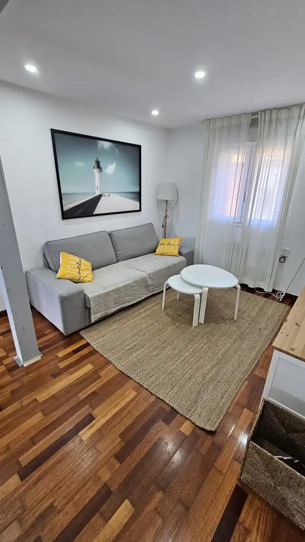 Living room of Flat for sale in Gijón   with Heating and Furnished
