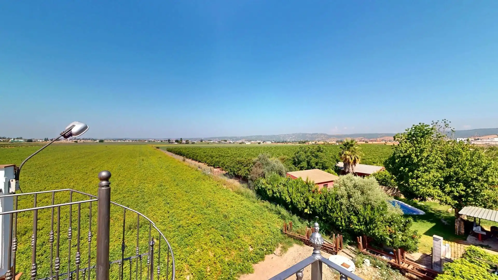 Vista exterior de Casa o xalet en venda en Córdoba amb Aire condicionat, Calefacció i Jardí privat
