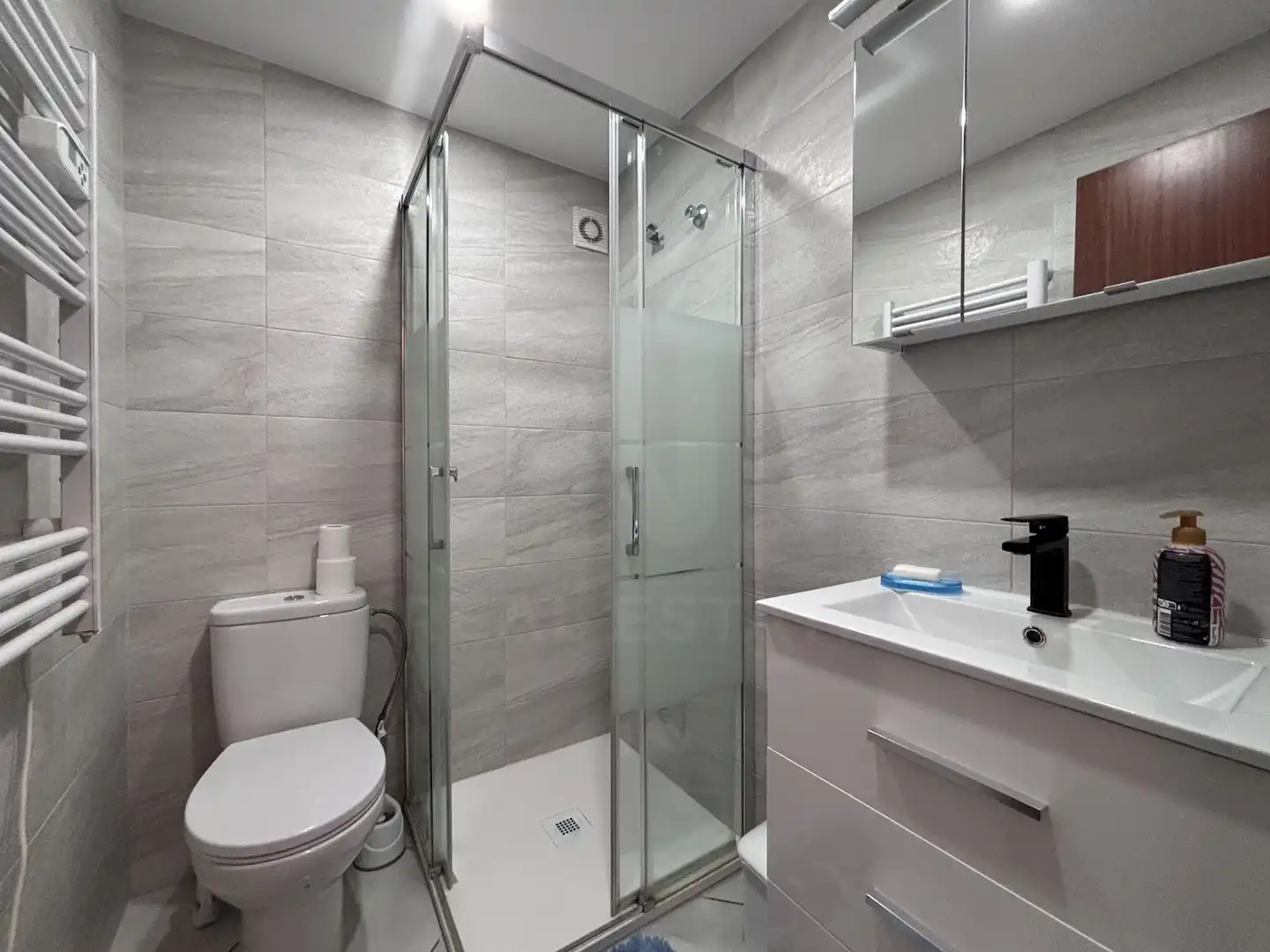 Baño de Estudio en venta en Castelló d'Empúries con Aire acondicionado y Calefacción