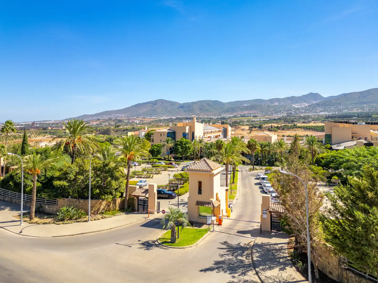 Exterior view of Flat for rent in Alhaurín de la Torre  with Air Conditioner, Heating and Private garden