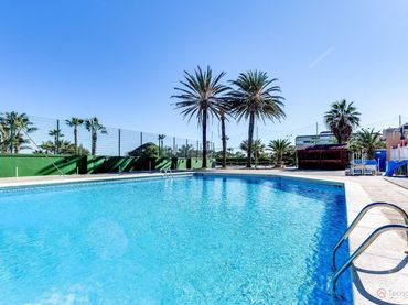 Apartament amb ascensor en venda a Calle Calle Sirenas