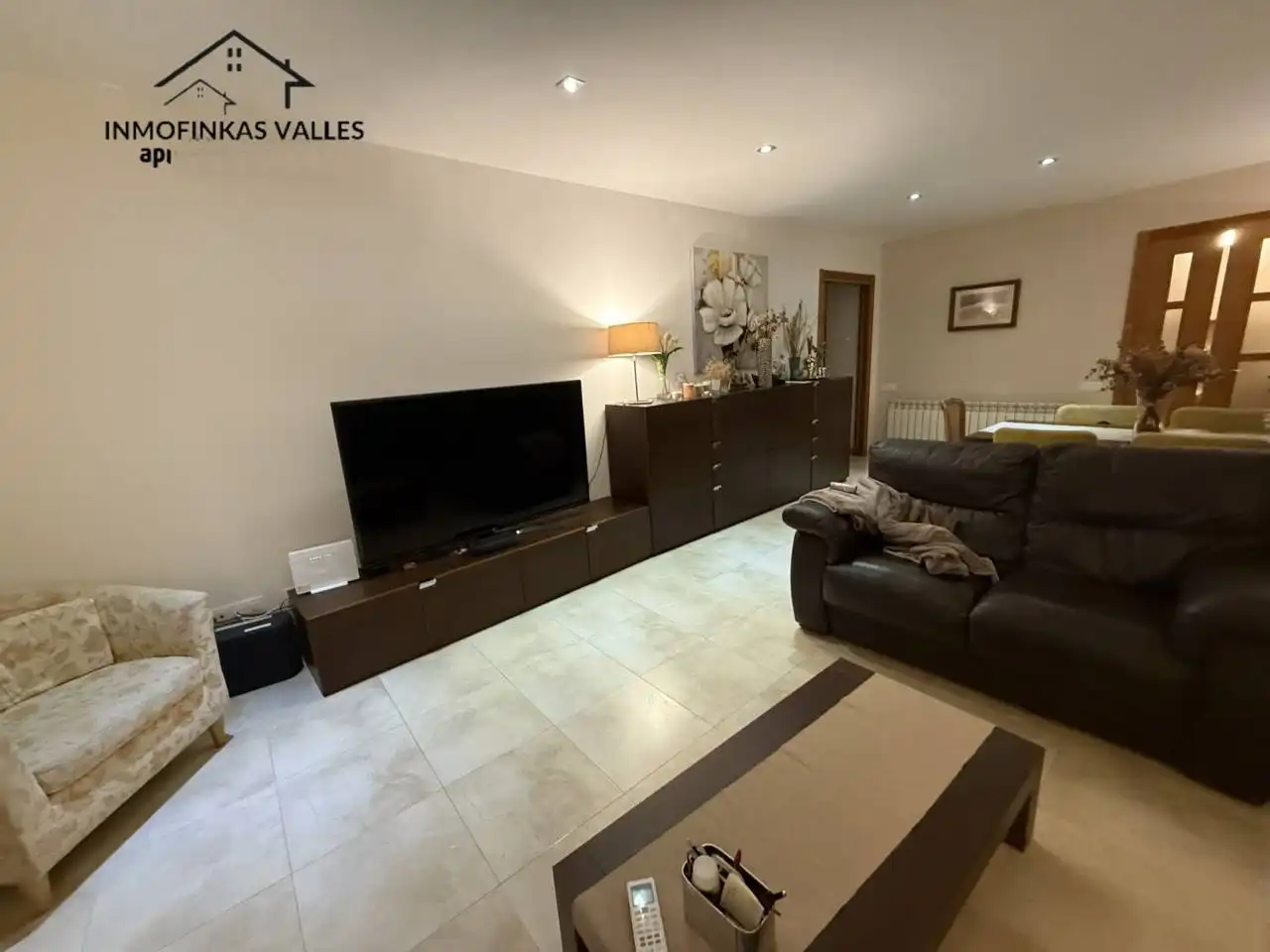 Sala d'estar de Casa o xalet en venda en Caldes de Montbui amb Aire condicionat, Calefacció i Jardí privat