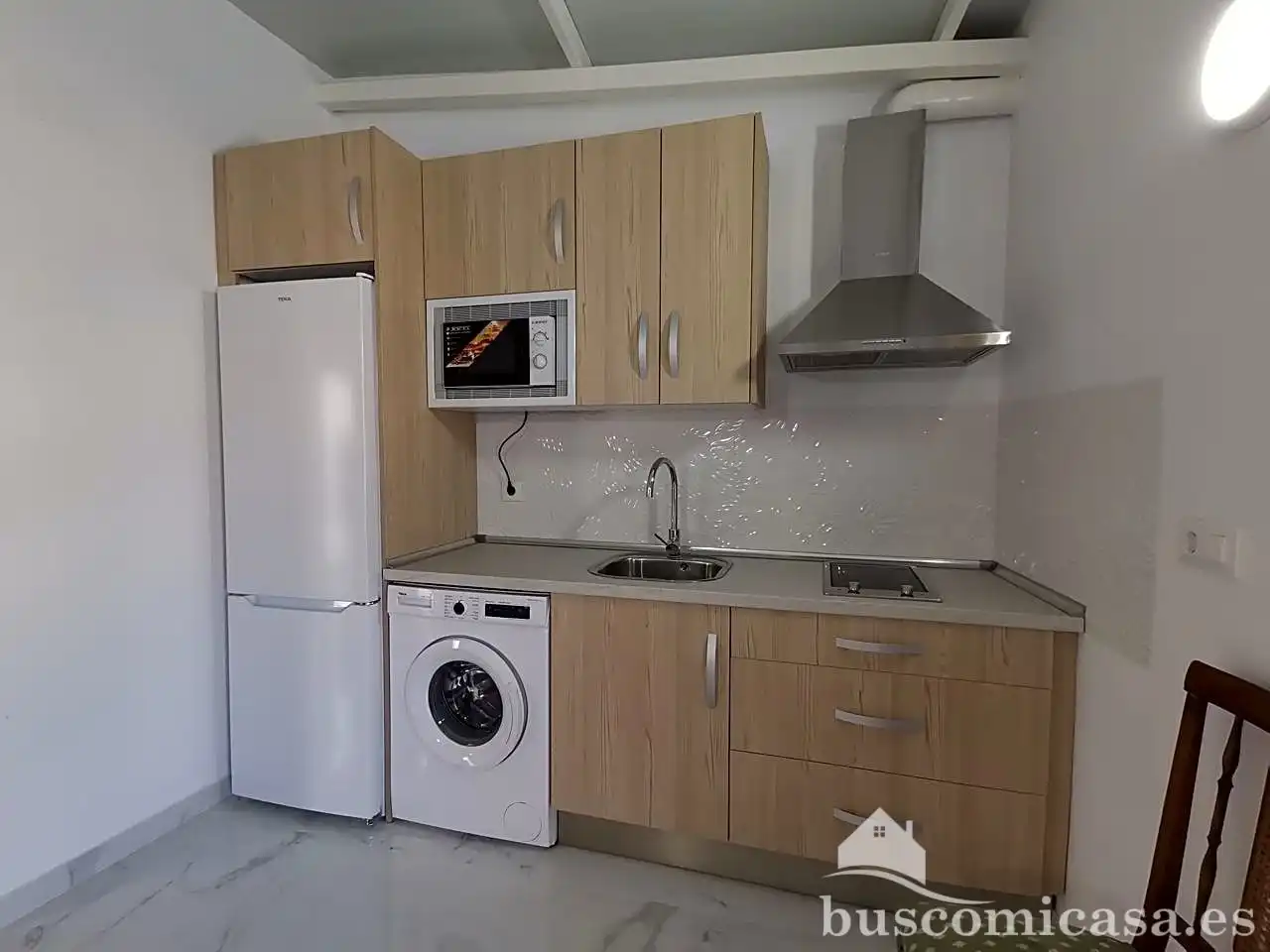 Estudio de alquiler en Isaac Peral, Centro ciudad