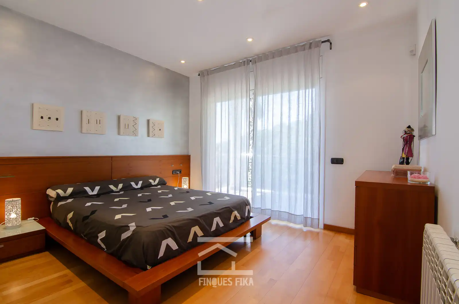 Habitación de Casa o chalet en venta en Premià de Dalt con Calefacción, Jardín privado y Terraza