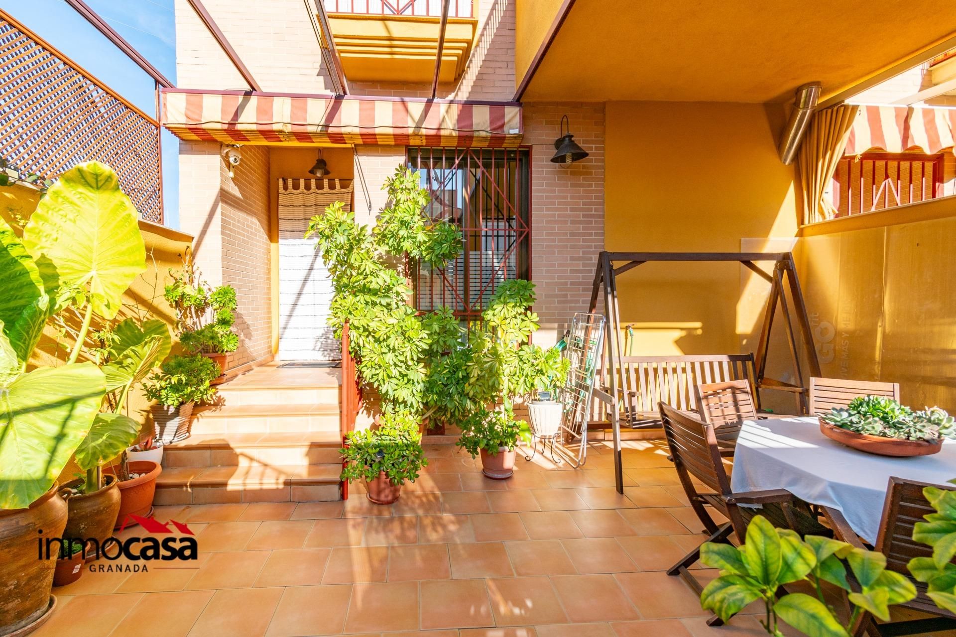 Jardí de Casa adosada en venda en Pulianas amb Aire condicionat, Calefacció i Terrassa