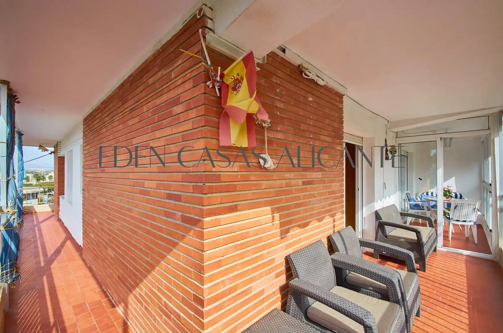Terraza de Apartamento en venta en Alicante / Alacant con Terraza, Trastero y Amueblado