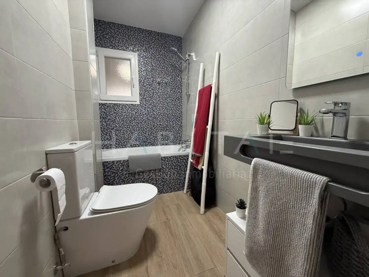 Baño de Apartamento en venta en Pilar de la Horadada con Aire acondicionado, Amueblado y Balcón