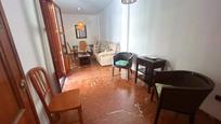 Sala d'estar de Pis en venda en  Sevilla Capital amb Aire condicionat, Calefacció i Parquet