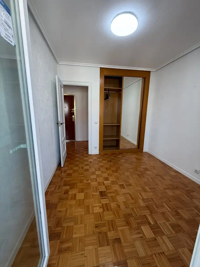 Habitación de Piso en venta en Burgos con Calefacción y Terraza