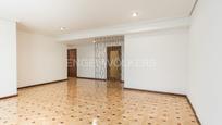 Apartament en venda en  Madrid Capital amb Terrassa i Balcó