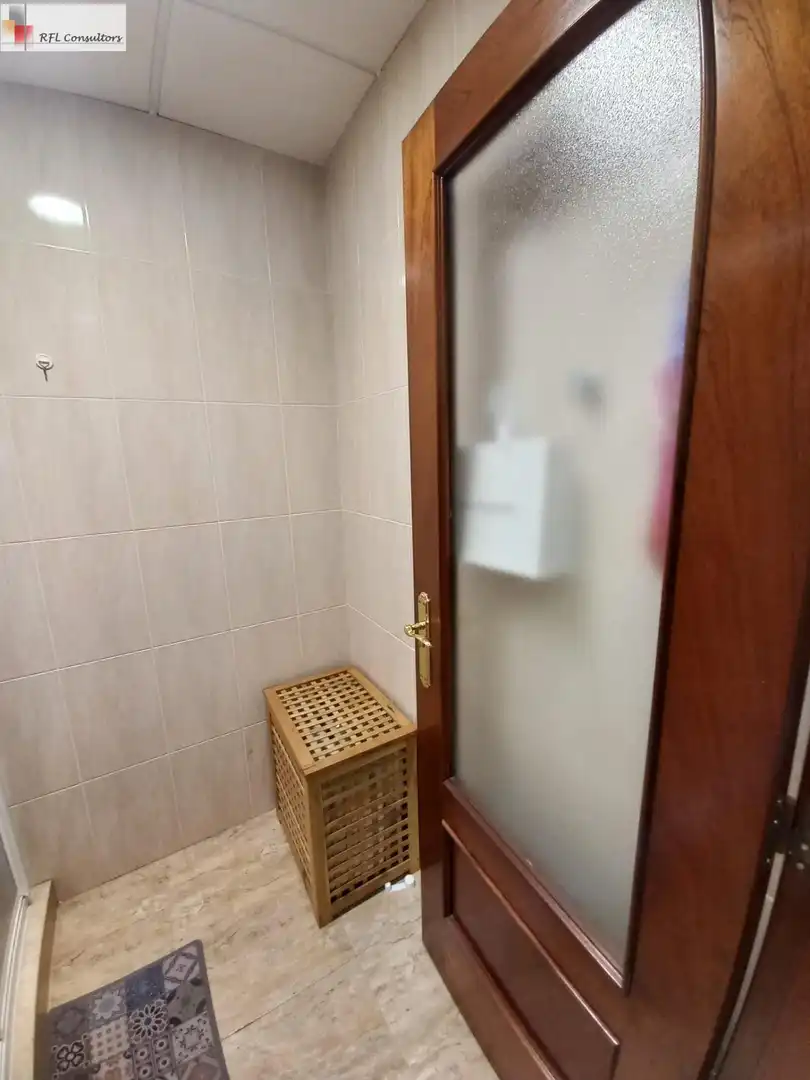 Bany de Local de lloguer en L'Ampolla amb Moblat