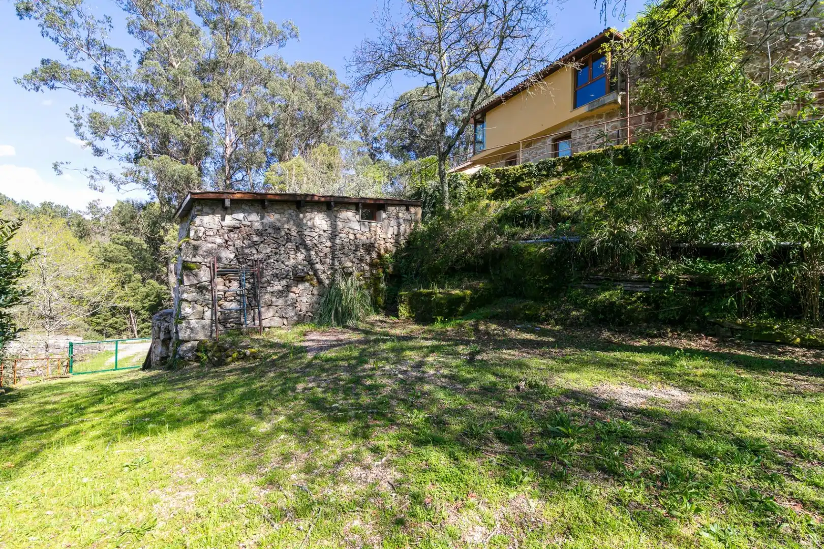Exterior view of Houses for sale in Arbo  with Heating, Private garden and Storage room