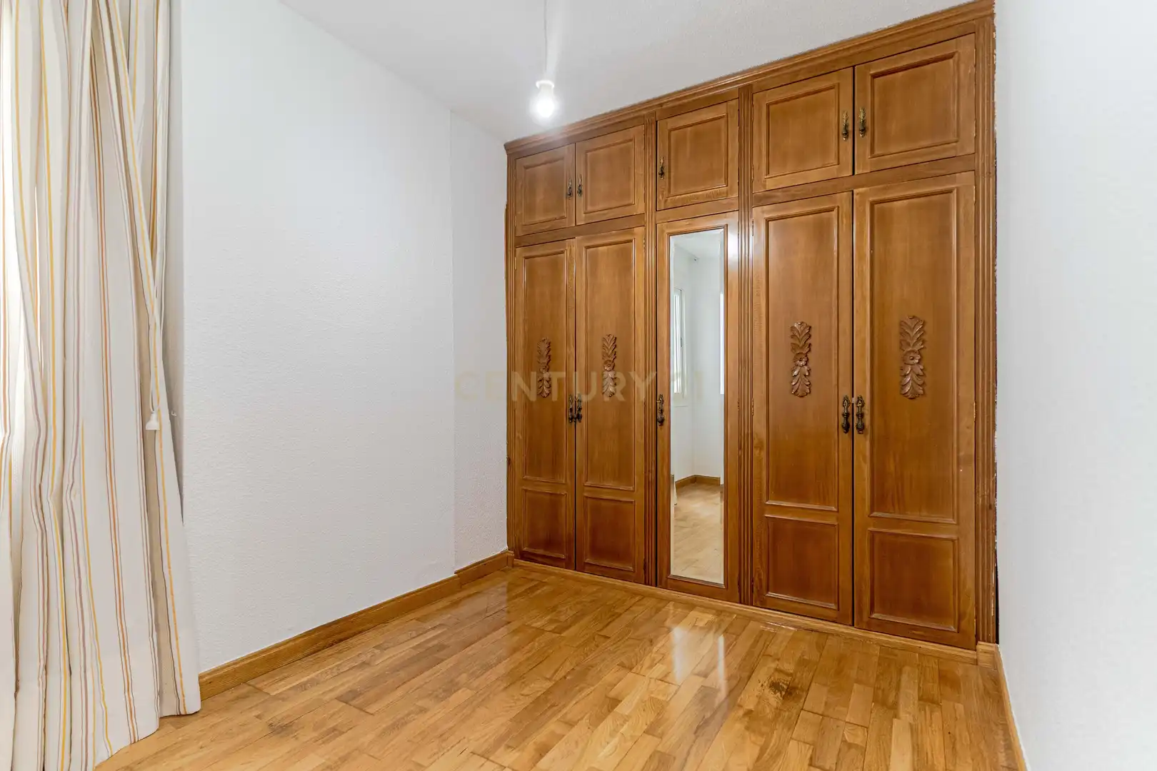 Flat for sale in Granada