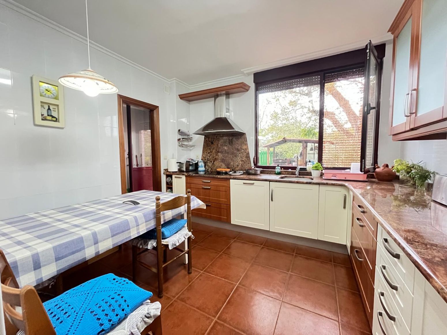Kitchen of Single-family semi-detached for sale in Camargo  with Heating, Private garden and Parquet flooring