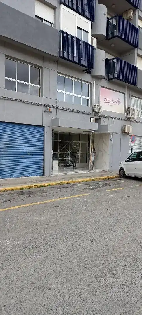 Außenansicht von Erdgeschoss zum Verkauf in Orihuela mit Balkon