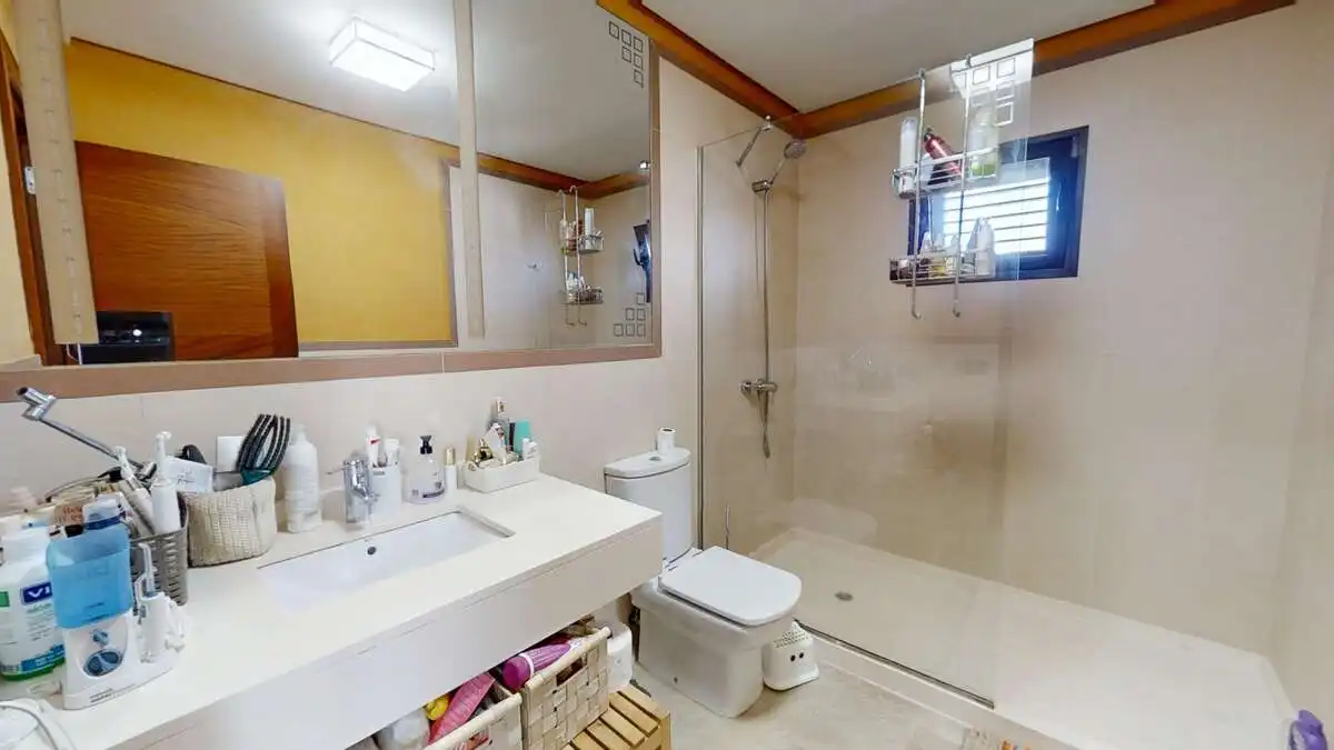 Bany de Casa o xalet en venda en Yaiza amb Aire condicionat, Jardí privat i Traster