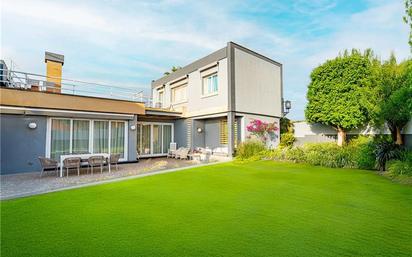 Vista exterior de Casa o xalet en venda en Dénia amb Aire condicionat, Jardí privat i Terrassa