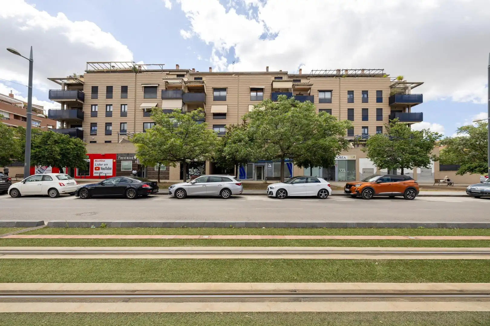 Vista exterior de Pis en venda en Granada amb Aire condicionat, Calefacció i Parquet