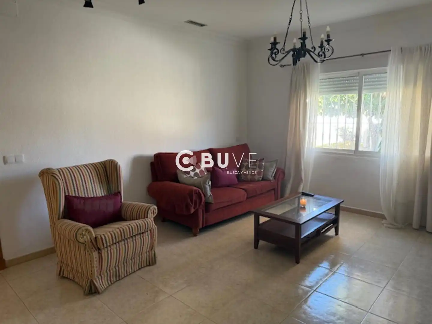 Chalet con piscina en venta en COLIBRI, imagen 3