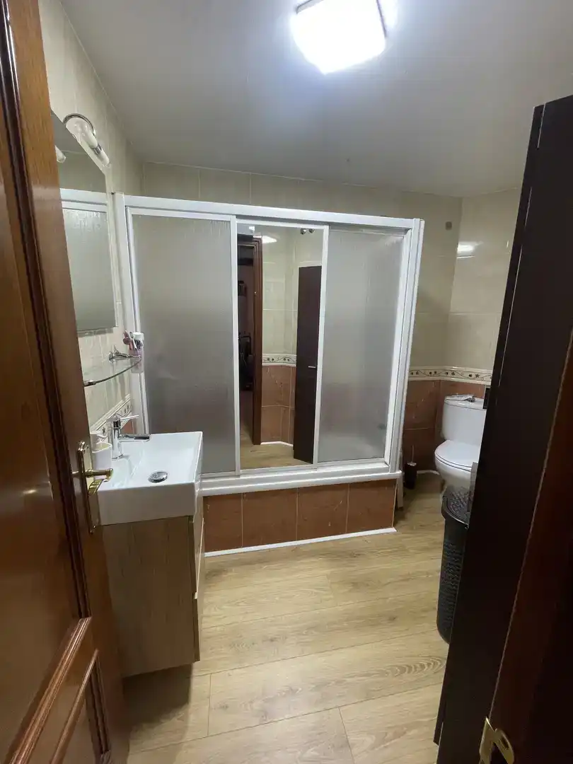 Bany de Planta baixa en venda en Archidona amb Parquet i Moblat