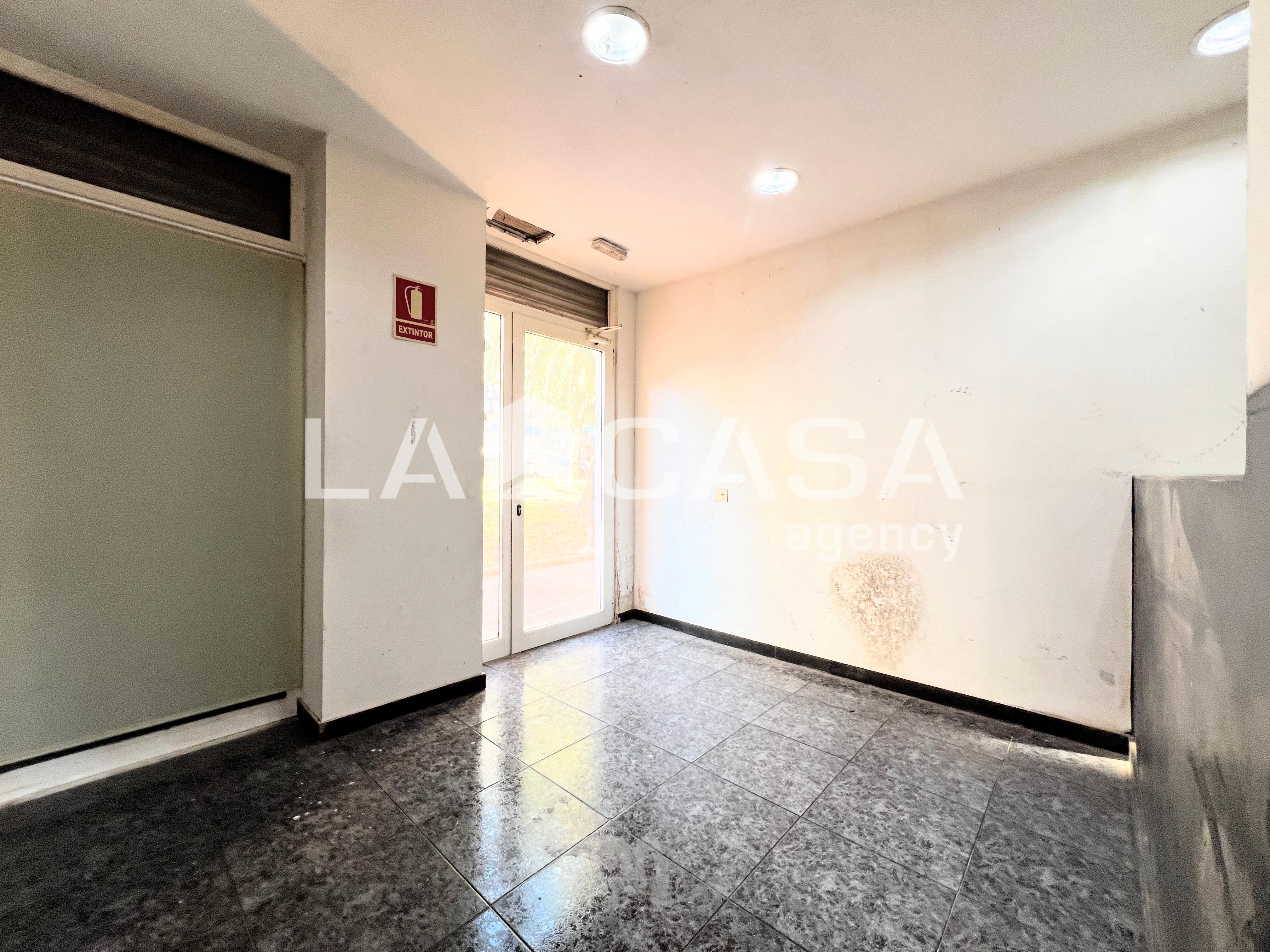 Premises for sale in Badalona
