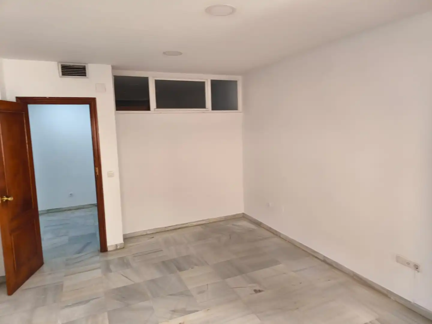 Oficina de alquiler en Fuengirola con Aire acondicionado y Calefacción