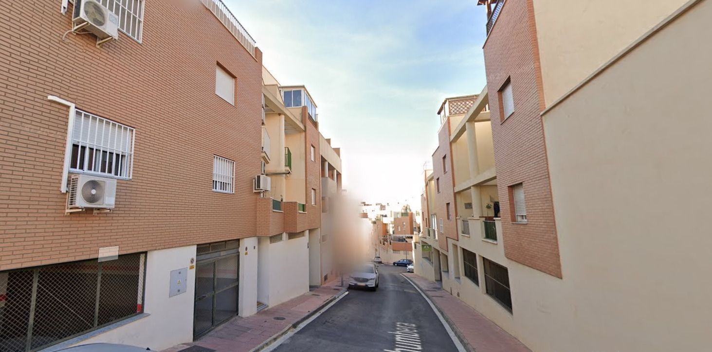 Vista exterior de Pis en venda en  Almería Capital amb Terrassa i Traster