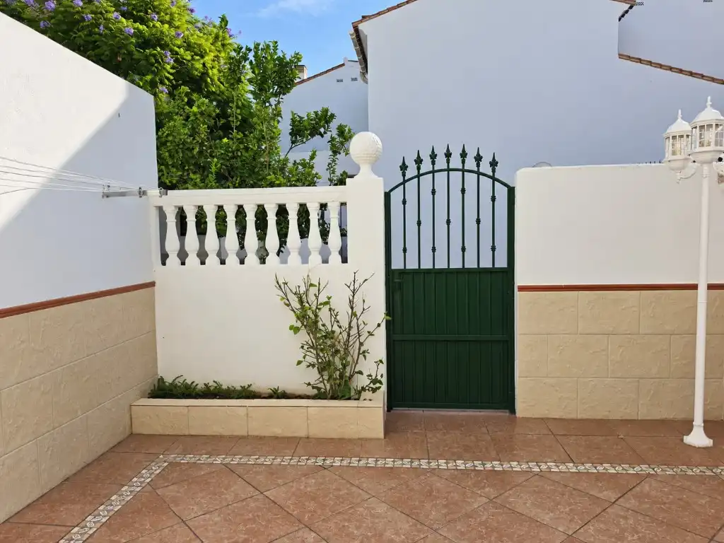 Adosado con piscina en venta en Caleta de Vélez, imagen 14