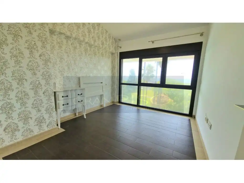 Habitación de Dúplex en venta en Estepona con Terraza y Piscina comunitaria