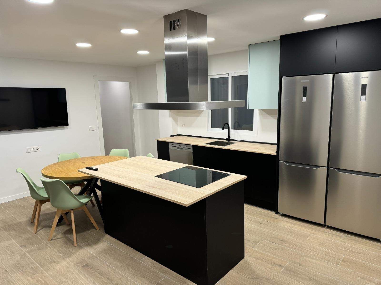 Kitchen of Flat to share in Elche / Elx  with Air Conditioner, Heating and Terrace