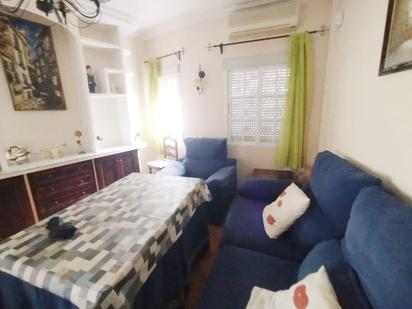 Living room of Flat for sale in  Sevilla Capital  with Air Conditioner and Terrace