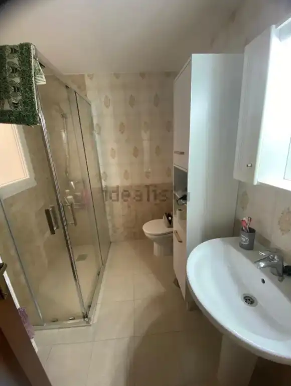 Badezimmer von Wohnung zur Miete in Granada mit Heizung, Möbliert und Ofen