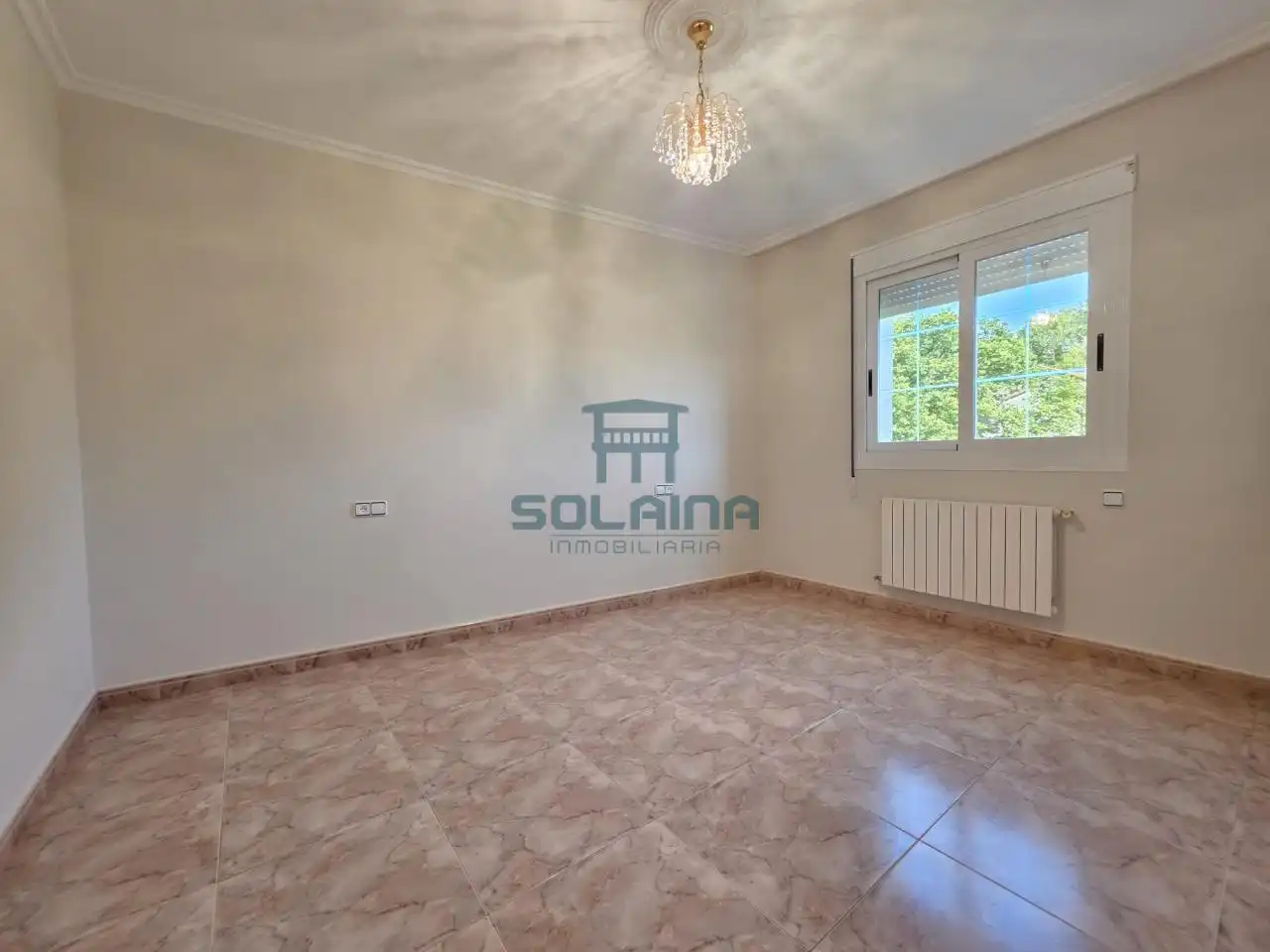Casa o chalet en venta en A Merca   con Calefacción, Jardín privado y Terraza