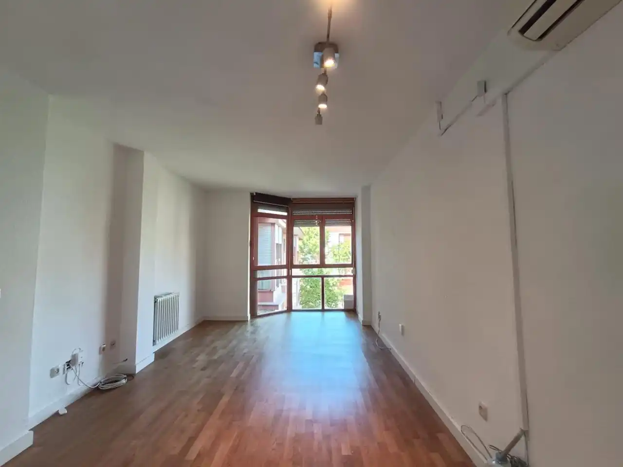 Dúplex en venda a De Candilejas, Palomeras Bajas