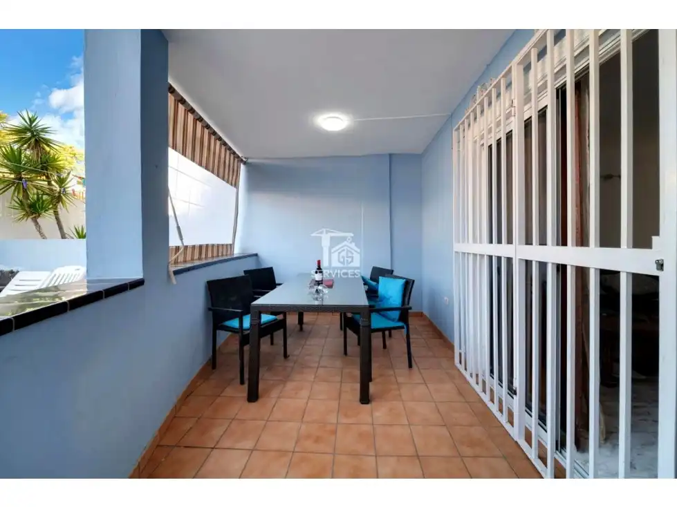 Apartment with pool for sale in Los Cristianos, imagen 2